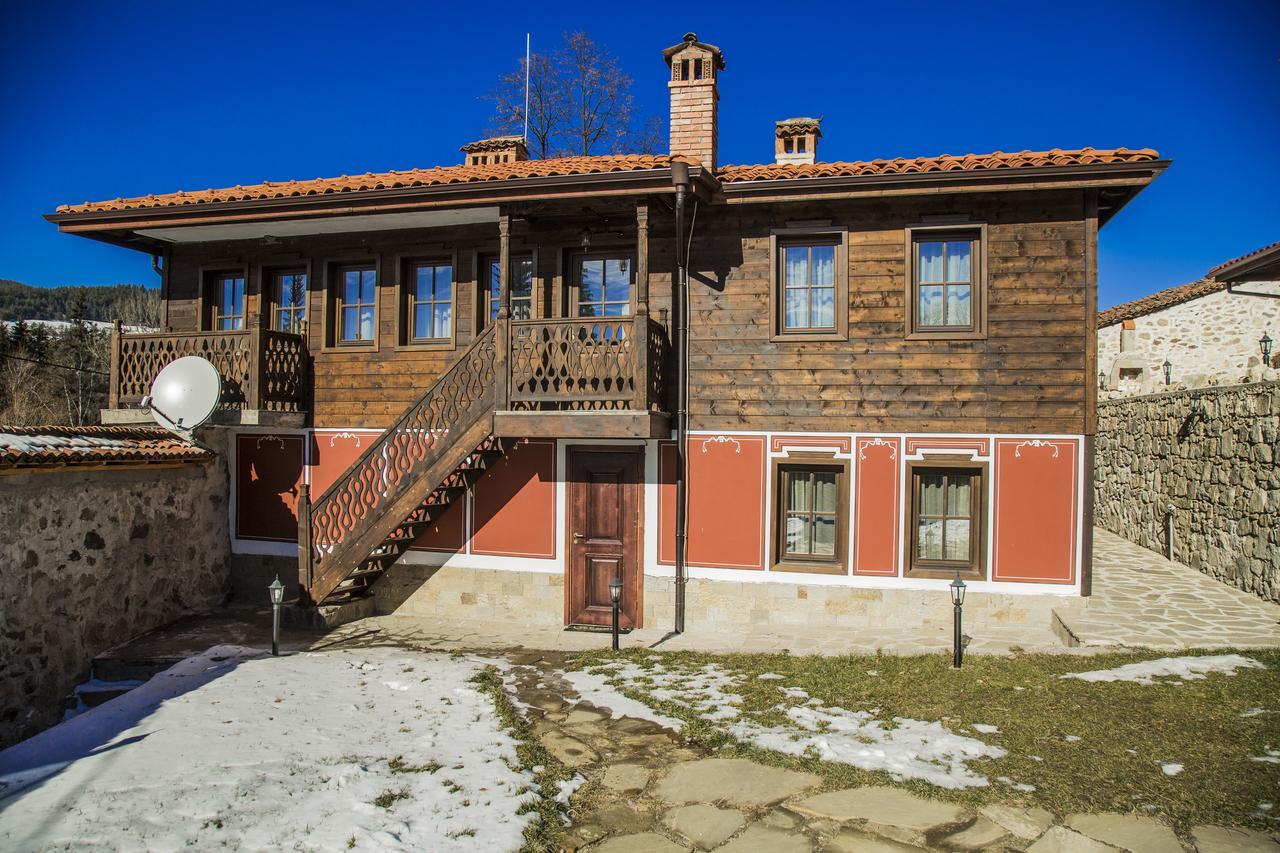 Red House Villa Копривщица Екстериор снимка